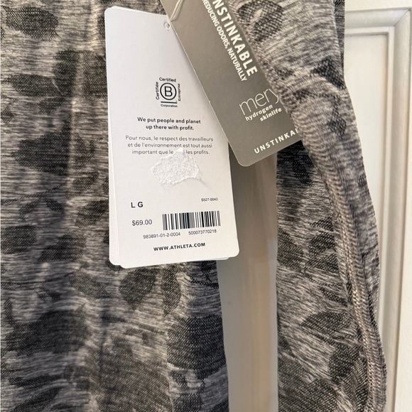 Athleta Momentum Floral Top - Picture 3 of 3